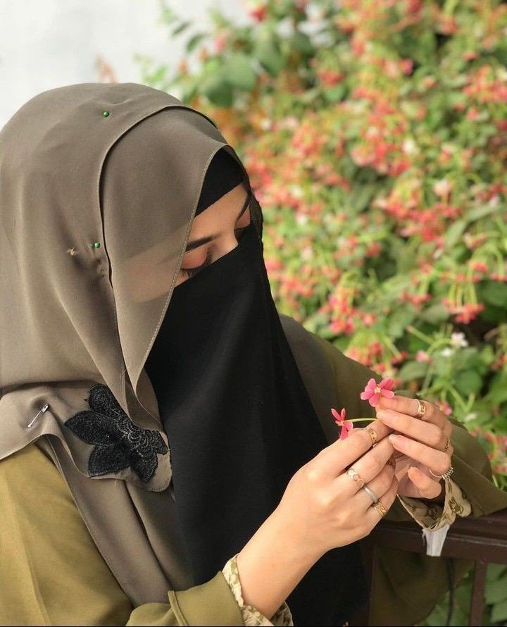 cute-hijab-girl-dp cute-hijab-girl-dp