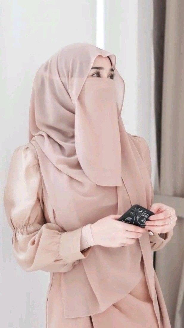 hijab-girl-dp-crown hijab-girl-dp-crown