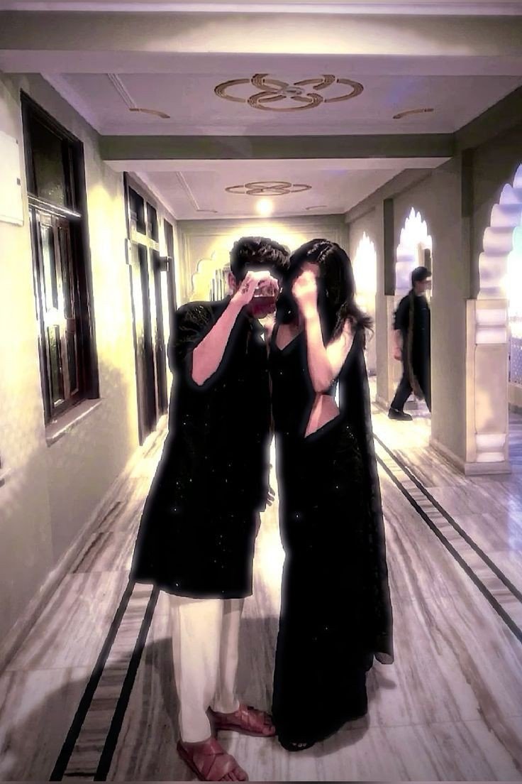 love-couple-dp-for-instagram love-couple-dp-for-instagram