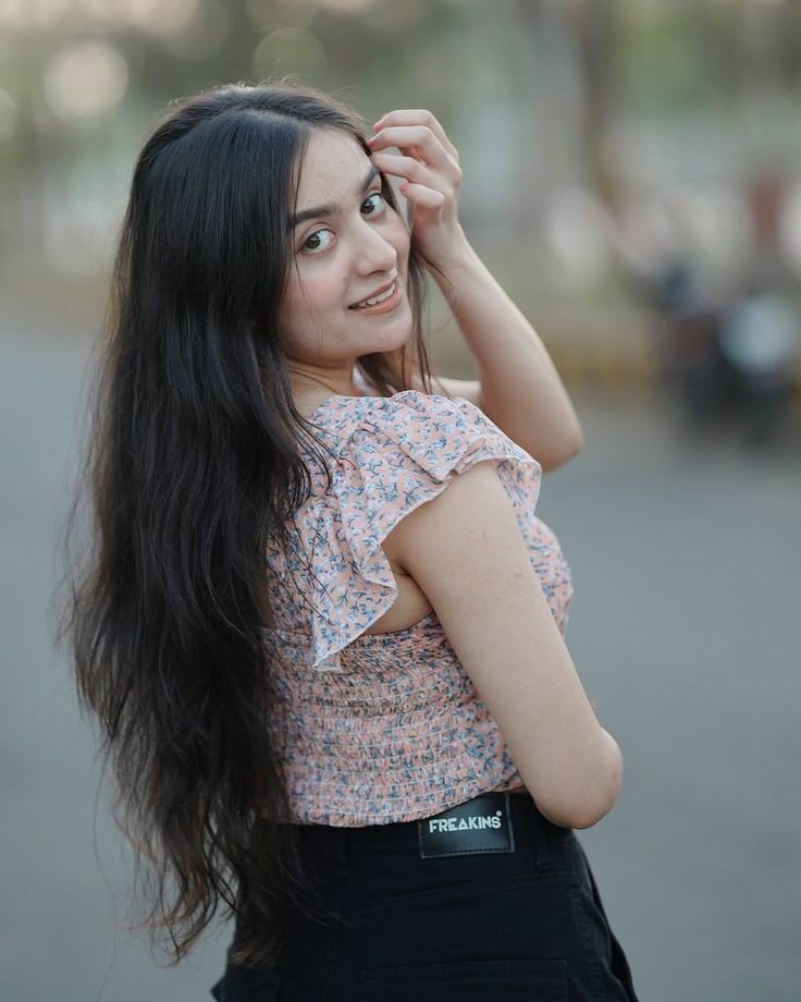 cute desi girl photo dp for instagram cute desi girl photo dp for instagram