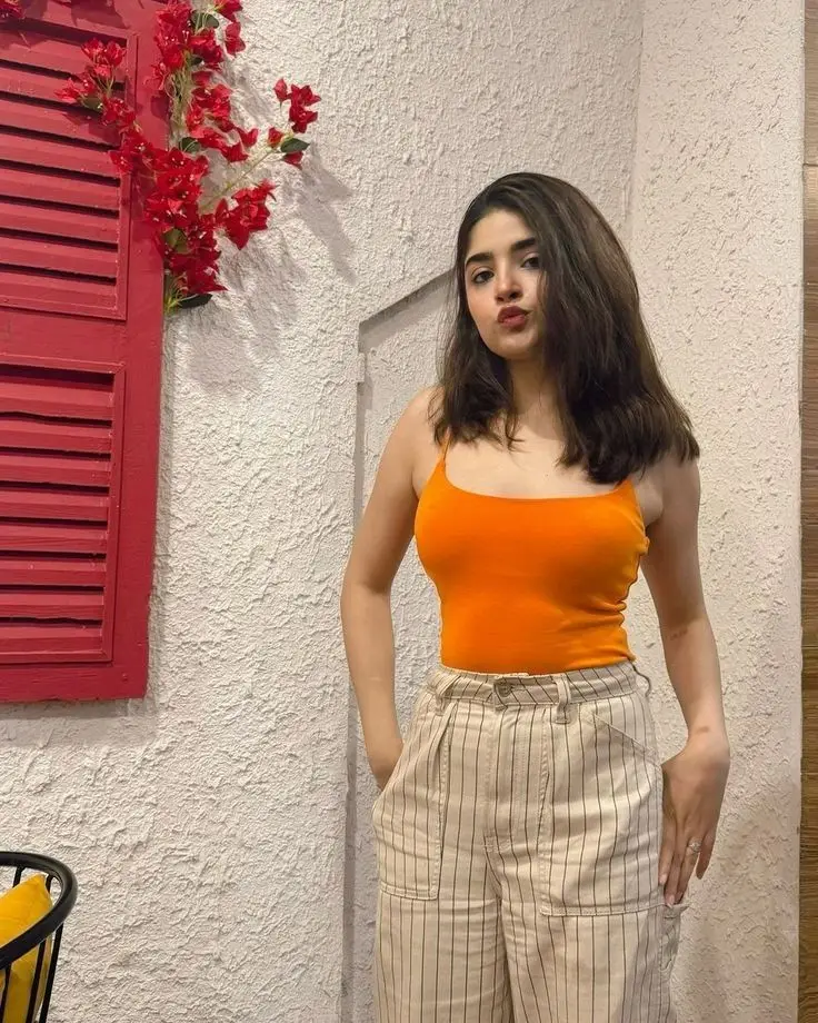 latest-dp-pic-for-girls-fb latest-dp-pic-for-girls-fb